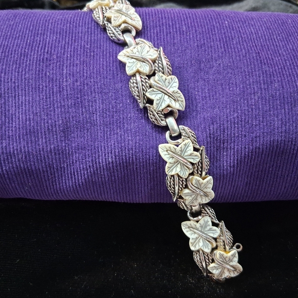 Vintage Boucher Bracelet Ivy Leaves In White Silver Tone Five Link - Picture 9 of 17